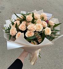 Букет Кремовые розы Латте в Холдеево